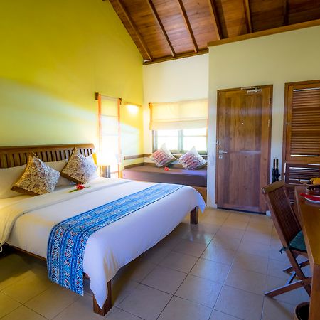 Cocotinos Manado Hotel Екстериор снимка