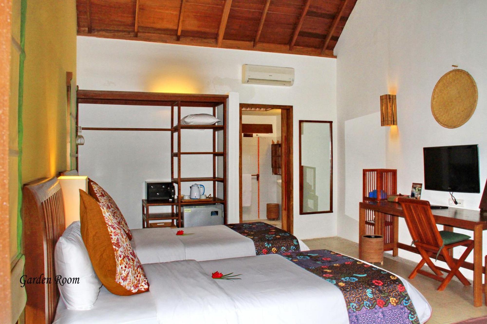 Cocotinos Manado Hotel Екстериор снимка