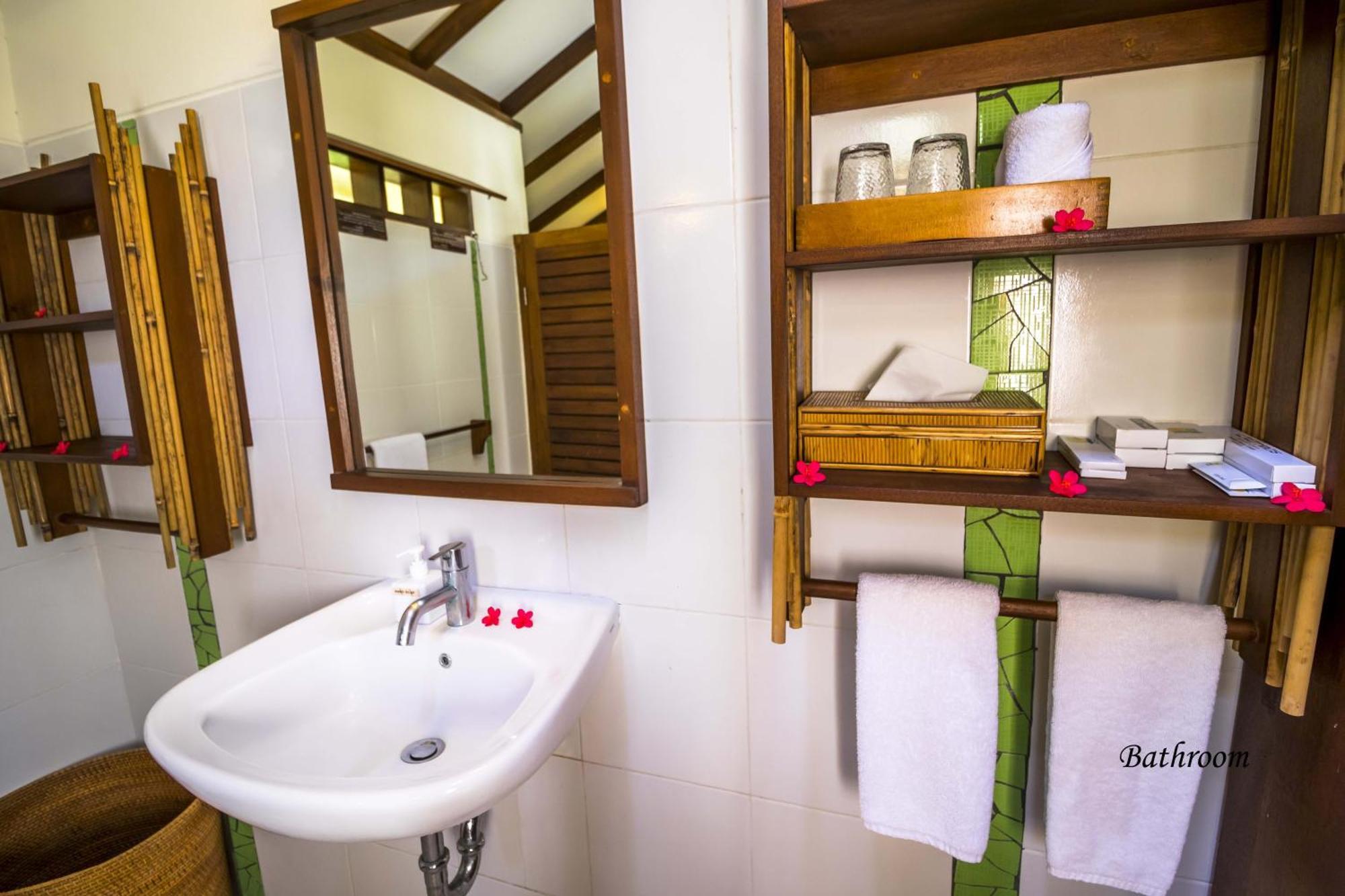 Cocotinos Manado Hotel Екстериор снимка