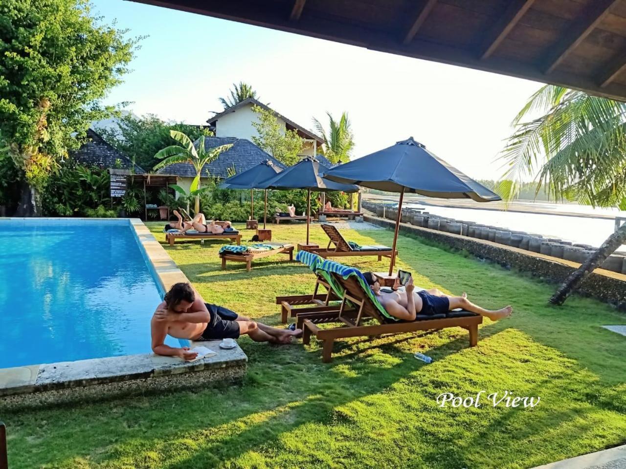 Cocotinos Manado Hotel Екстериор снимка