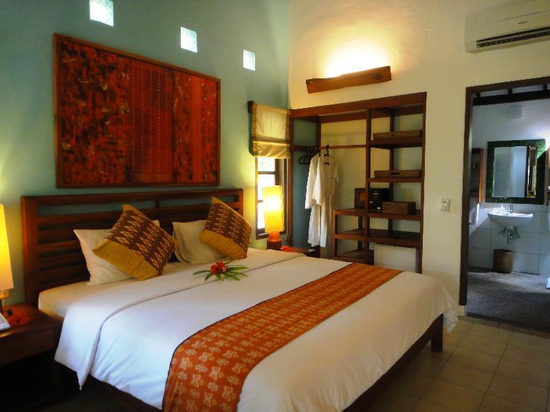 Cocotinos Manado Hotel Екстериор снимка